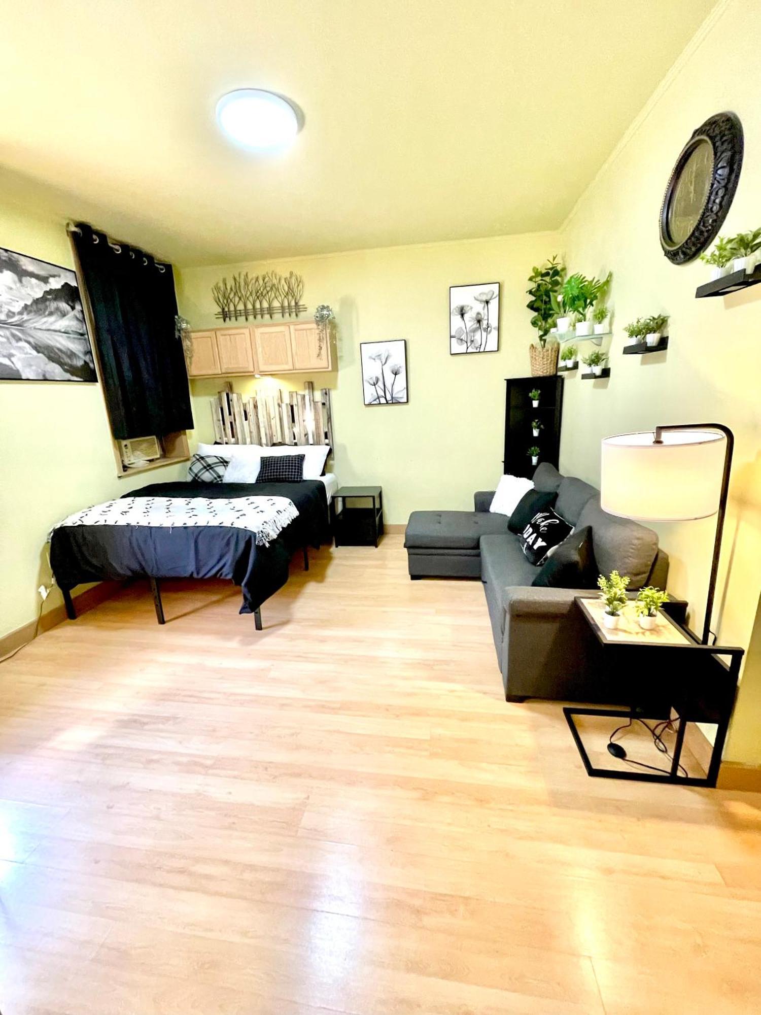 Cozy Corner Apartment Филаделфия Екстериор снимка