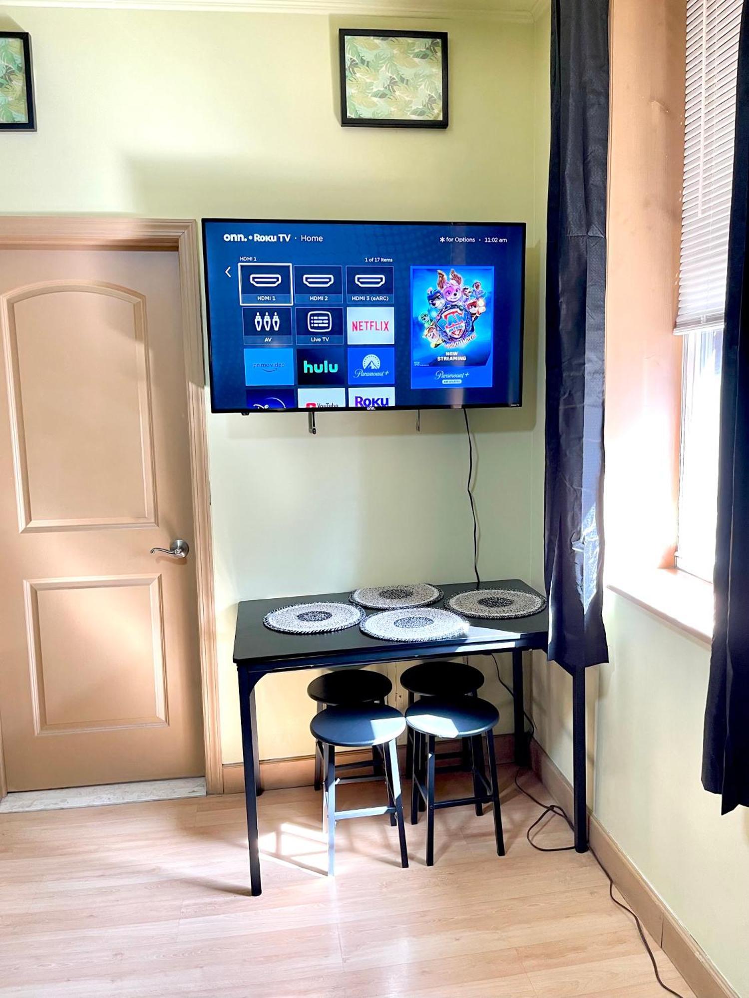 Cozy Corner Apartment Филаделфия Екстериор снимка