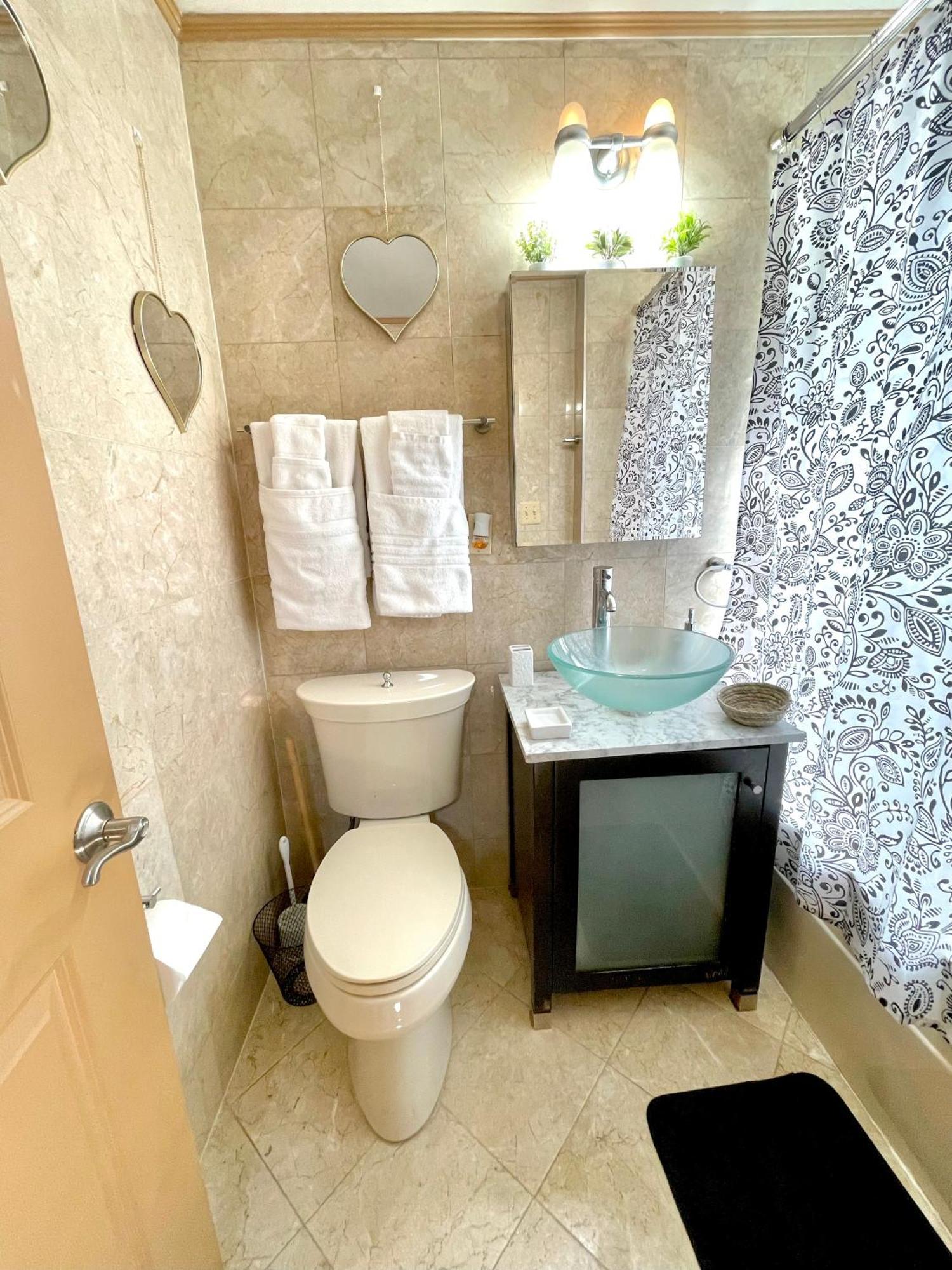 Cozy Corner Apartment Филаделфия Екстериор снимка